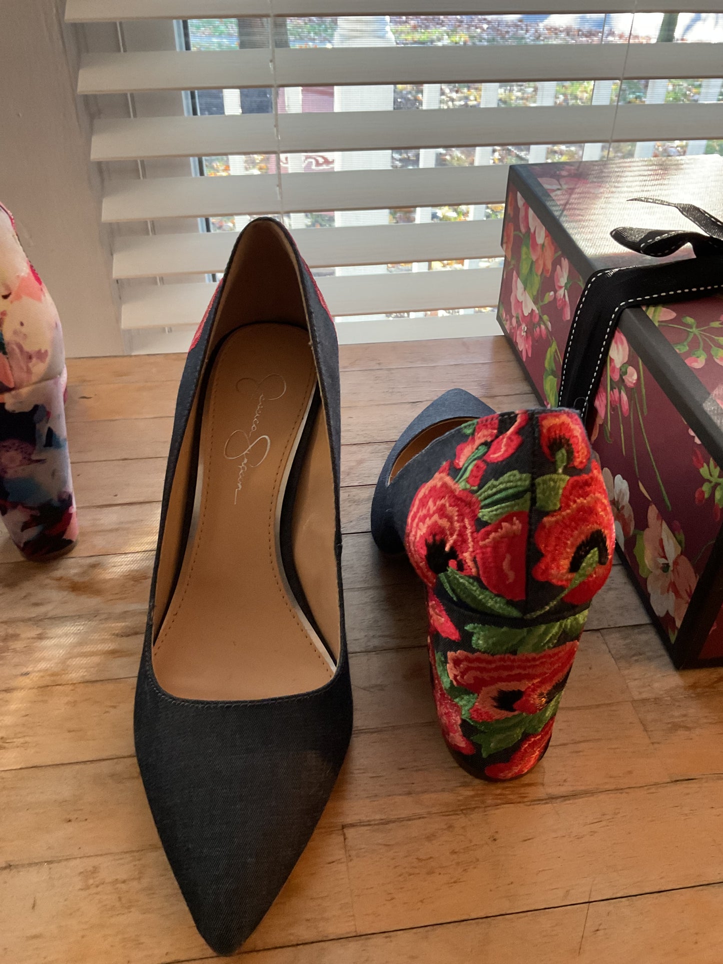 Jessica Simpson Denim pump
