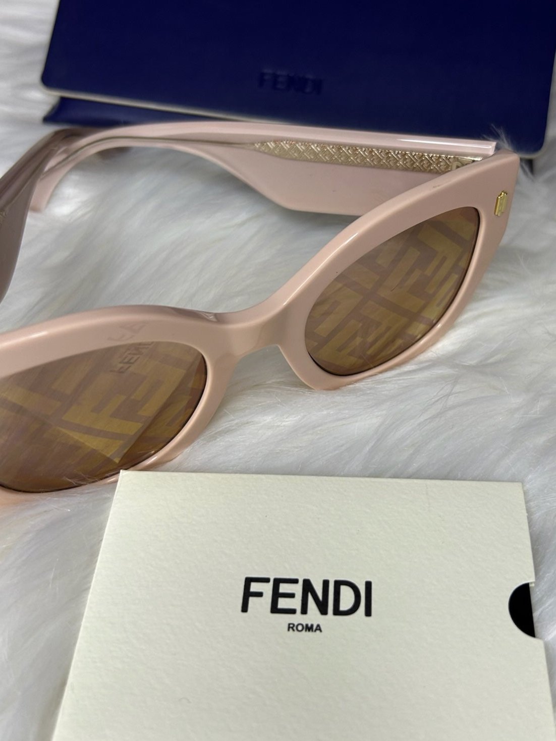 Fendi Logo Print Sunglasses