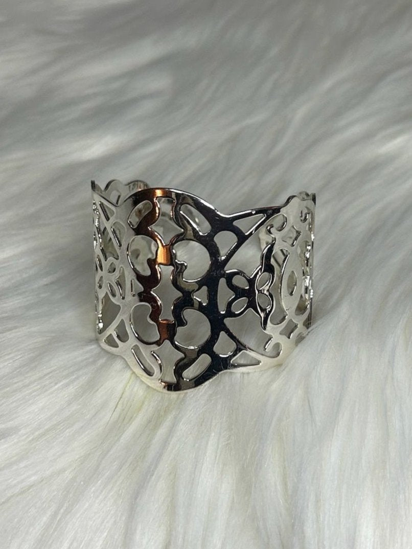 Silver Daisy Cuff