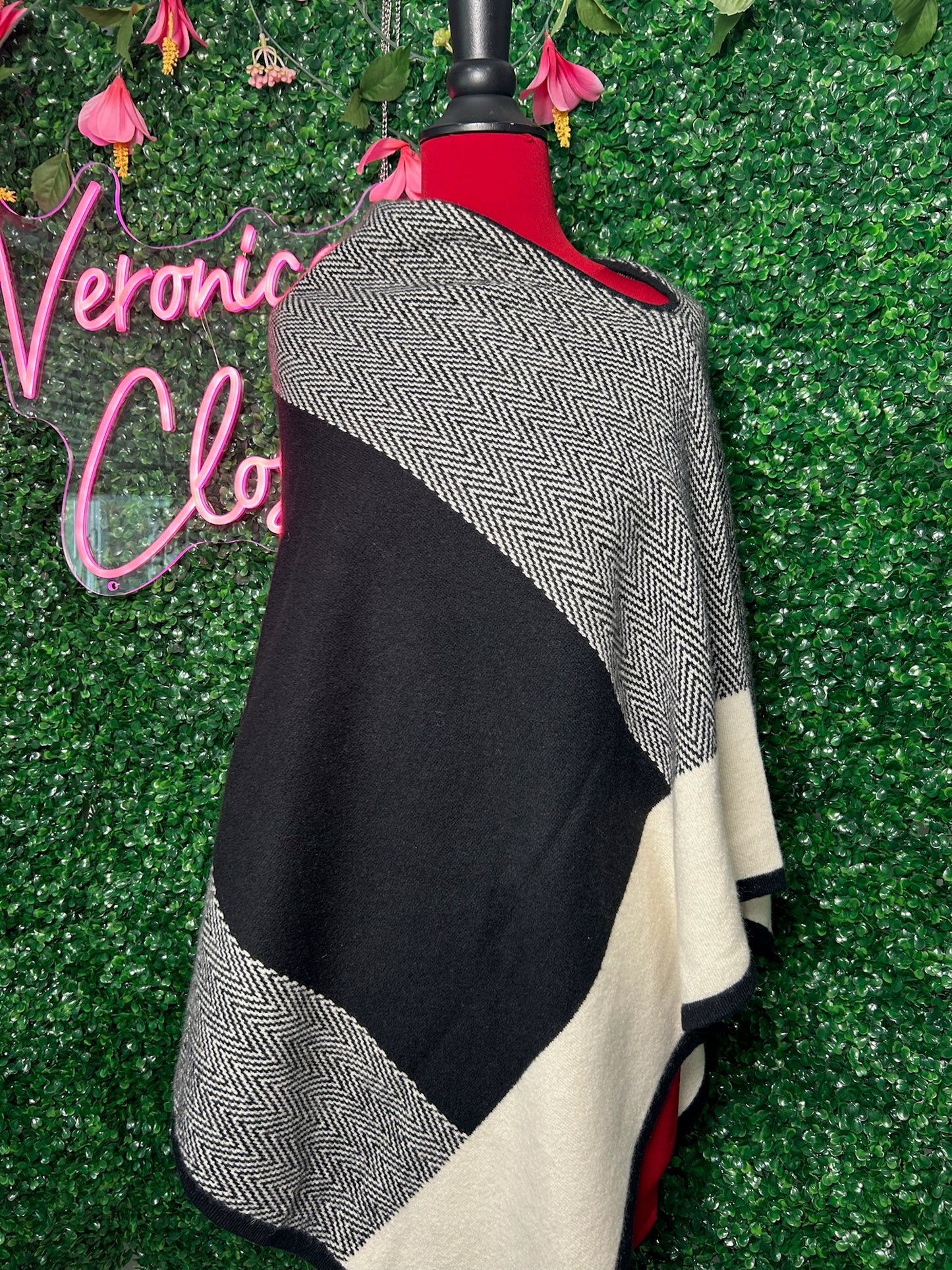 B&W Cashmere Shawl