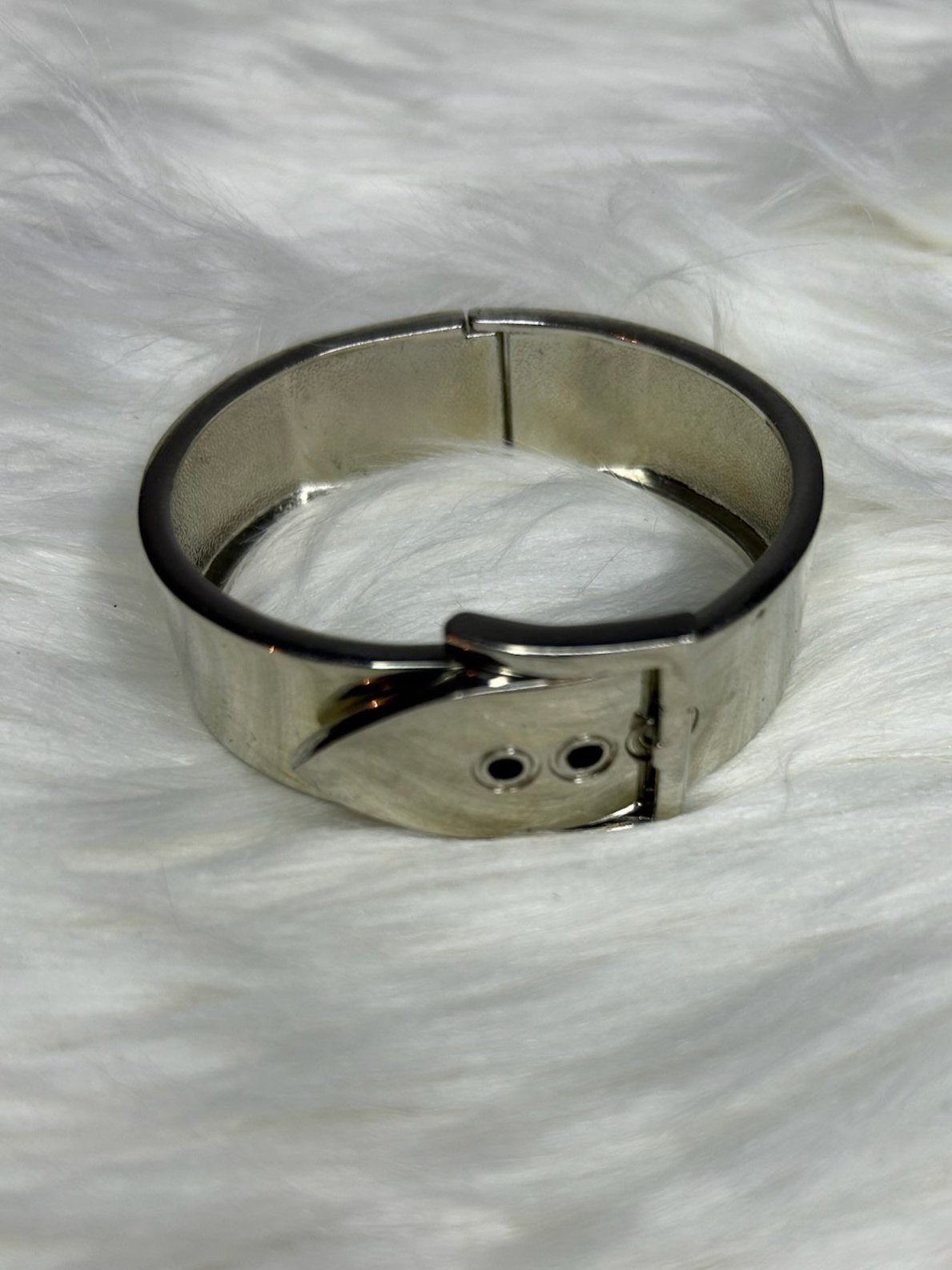 Silver Thick Buckle Bracelet