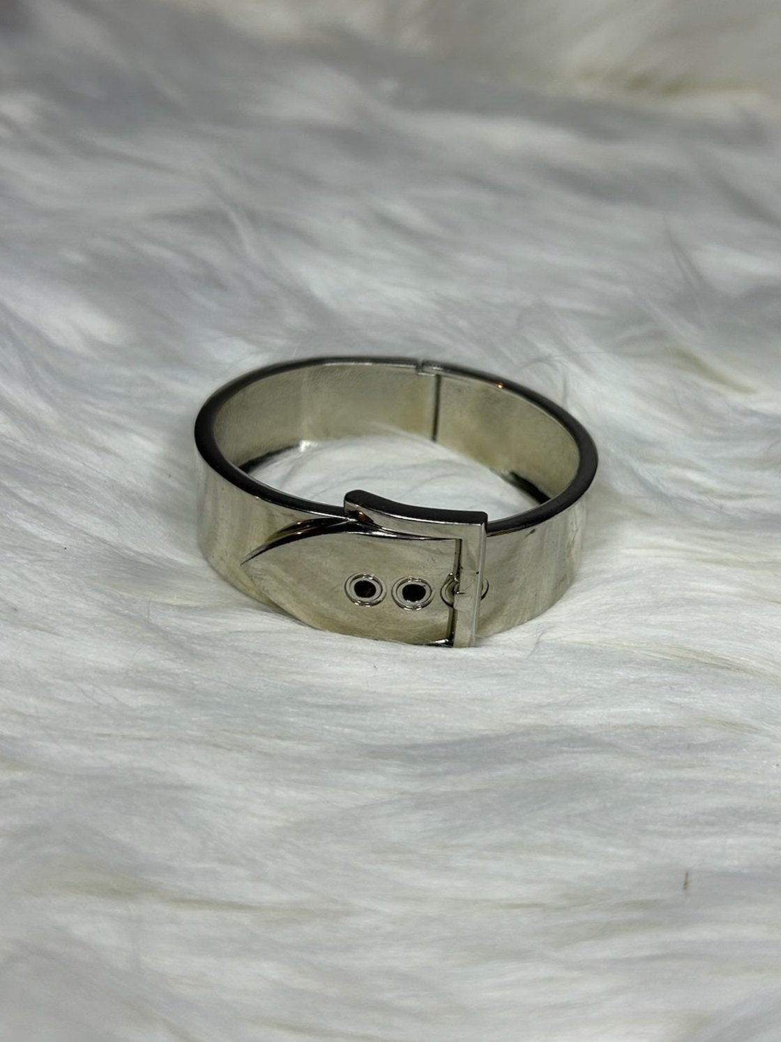 Silver Thick Buckle Bracelet