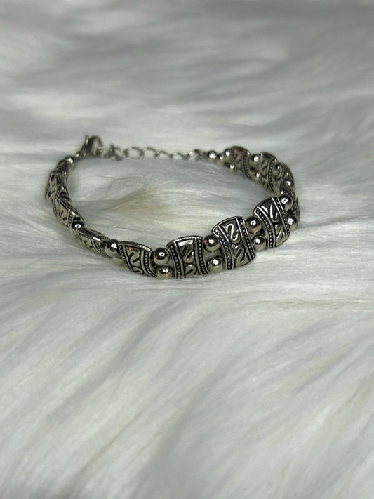 Metal Silver Adjustable Bracelet