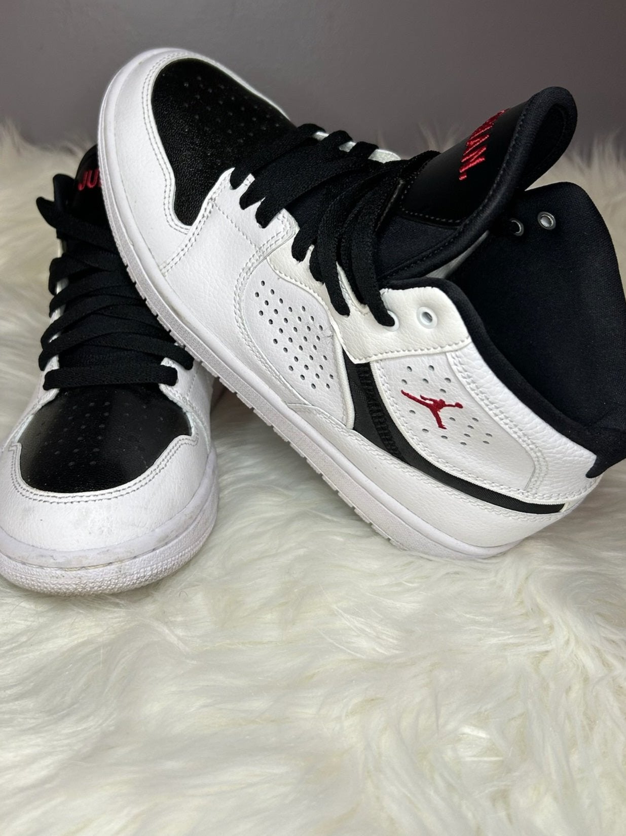 Jordan Mid Sneakers