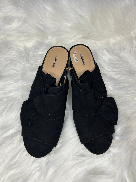 Express Black Suede open toe