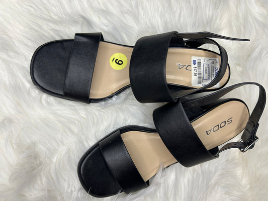 Black block open toe