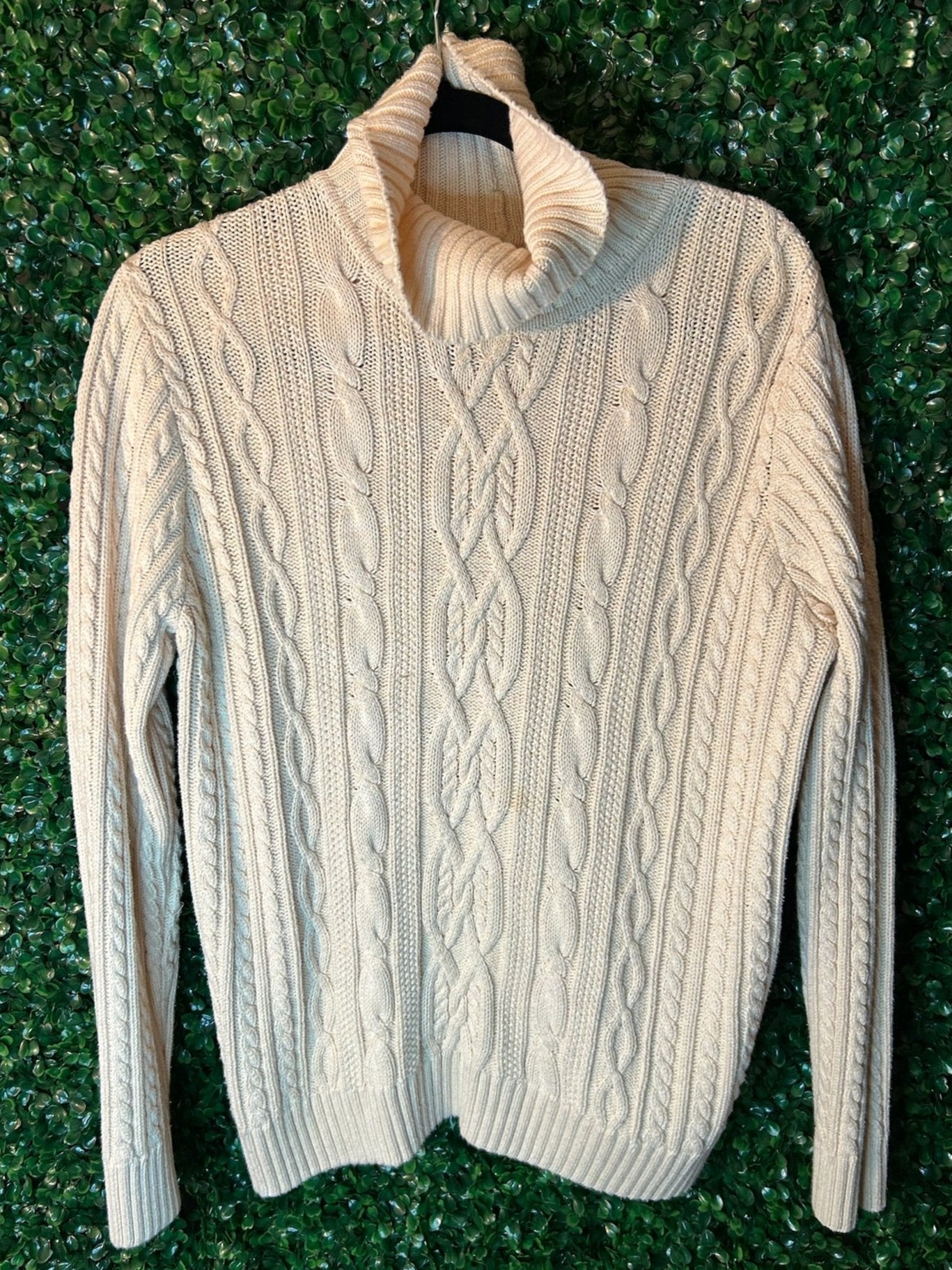 Croft & Barrow Cream Turtleneck